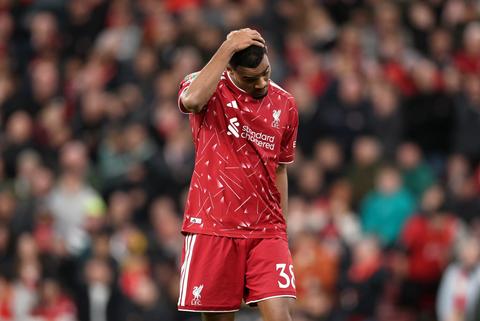 Liverpool bereikt kwartfinale League Cup na Nederlandse missers in penaltyreeks