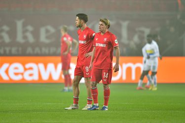 Samenvatting: FC Twente stelt na onrustige opening teleur tegen Union Saint-Gilloise