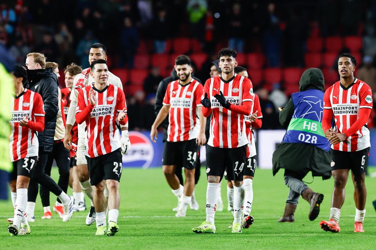 Het gemak waarmee PSV door de Eredivisie wandelt, is een probleem in de Champions League