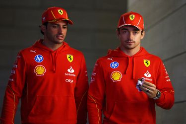 Ferrari-coureurs Charles Leclerc en Carlos Sainz 'trekken conclusies' na frustraties GP Las Vegas