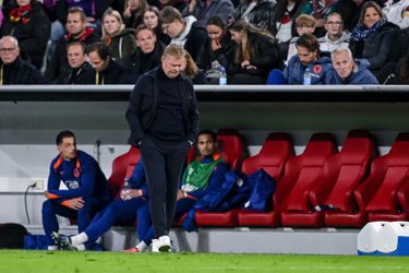 'Ronald Koeman verdient niet de schoonheidsprijs voor merkwaardige werkwijze bij Oranje'