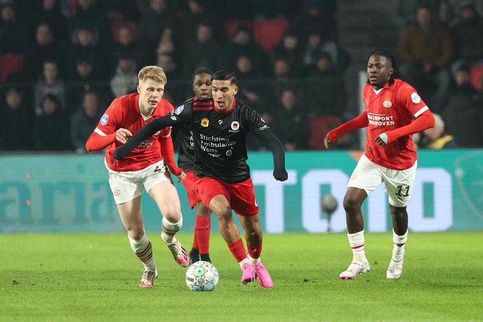 'PSV denkt aan dribbelkoning Couhaib Driouech als vervanger ...