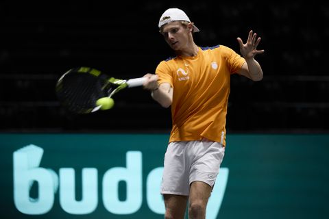 Jesper de Jong dankzij opgave tegenstander naar volgende ronde in Montpellier