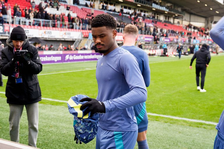 Toptalent Jorrel Hato (18) hakt knoop door en uit zich over vertrek bij Ajax