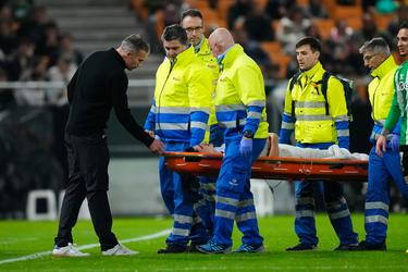Medeleven met Feyenoord-coach Robin van Persie na drama zoon Shaqueel: 'Het gaat door merg en been'
