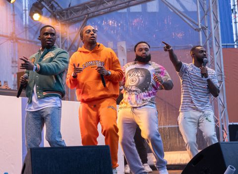 Zoontjes van bekende Nederlandse rappers tekenen bij PSV: 'Jullie leven onze jongensdroom'