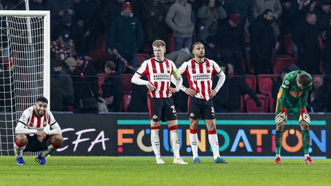 PSV-trainer Peter Bosz spreekt zich uit over Europese campagne van Nederlandse clubs: 'Dat is dramatisch'