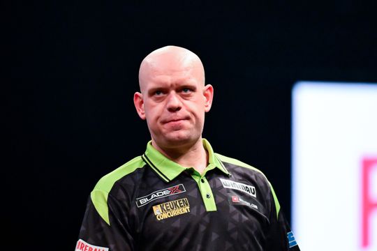 Michael van Gerwen incasseert volgende dreun: topdarter door 'medische reden' niet naar Euro Tour