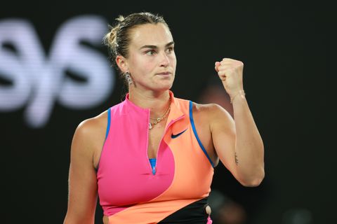 Toptennisster Aryna Sabalenka na pikant duel naar finale Australian Open: tegenstander weigert handen te schudden