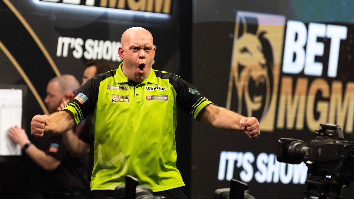 Michael van Gerwen op recordjacht in de Premier League: 'Ik wil ervoor vechten'