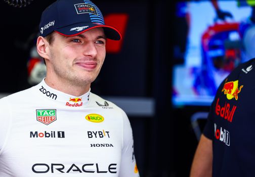 Max Verstappen zoekt verklaring voor achterstand in vrije trainingen: 'Misschien is dat het'