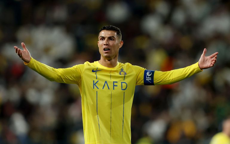 Saudische voetbalbond straft Cristiano Ronaldo na obsceen gebaar