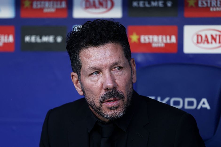 Voetbaltrainer uit onvrede en haalt uit: 'We hadden gewonnen, maar de UEFA besliste anders'