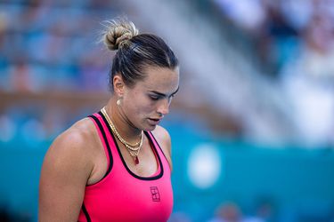 Toptennisster Aryna Sabalenka baalt van zichzelf na winst Miami Open: 'Dat kun je niet doen'