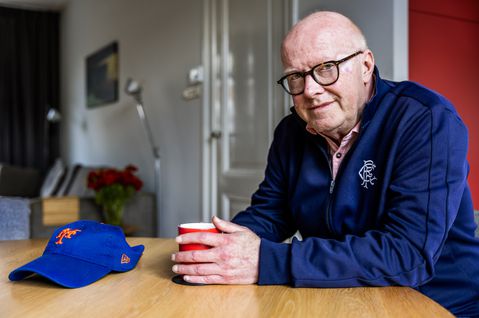 NOS Sport-icoon (62) geeft update over ernstige ziekte waardoor hij bijna flauwviel tijdens gesprek met Jutta Leerdam