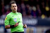 Dennis Higler fluit de kampioenswedstrijd van PSV tegen Sparta