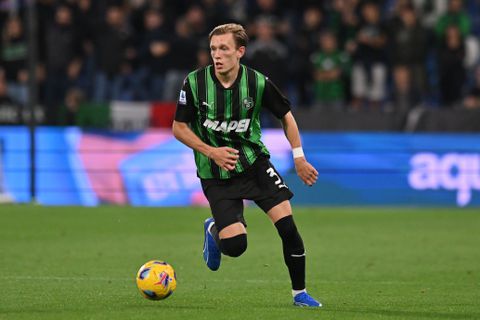 Zes miljoen of rechtsback terug: Feyenoord houdt Italiaanse degradatiestrijd goed in de gaten