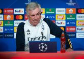 Carlo Ancelotti op de persconferentie / Getty Images