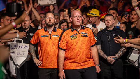 Goede vriend moest mond houden over opmerkelijke beslissing Michael van Gerwen: 'Wist het in december al'