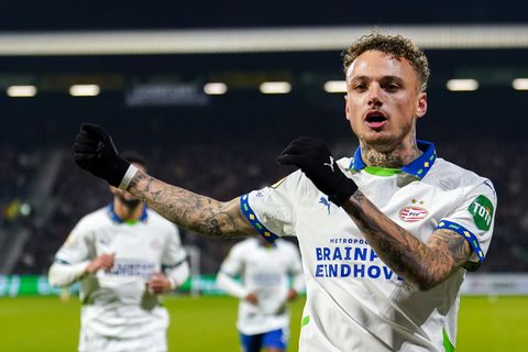 Noa Lang zorgt voor prachtig moment: bekritiseerde voetballer laat zich van zijn beste kant zien