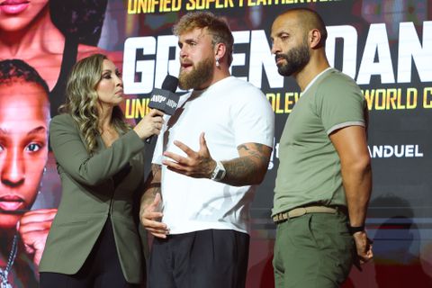 Bizarre beelden van Jake Paul duiken op: verloofde van Jutta Leerdam slaat peperdure auto kapot