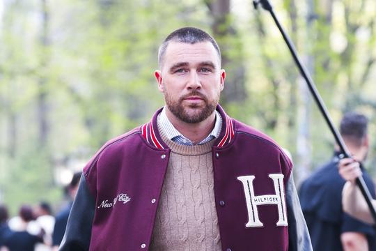 NFL-ster en verloofde van Taylor Swift wil graag op hakken lopen: 'Daarom is het zo moeilijk'