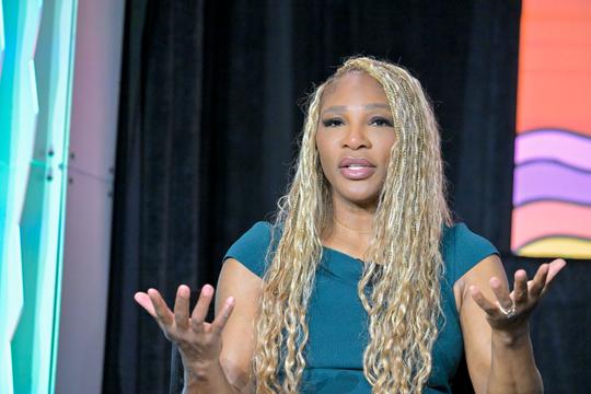 Tennisicoon Serena Williams (44) doet boekje open over opvoeding dochters en krijgt storm aan reacties