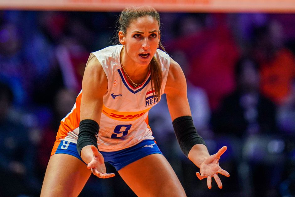 Ex-topvolleybalster Myrthe Schoot geniet weer van het leven: 'Soms vergeet ik dat ik kaal ben'