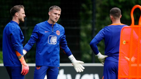 Op deze dag maakt bondscoach Ronald Koeman de eerste keeper van Oranje voor het EK bekend