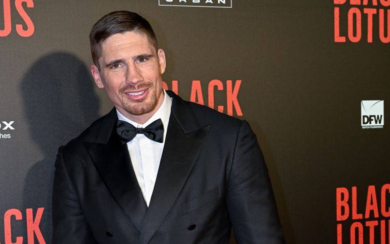 Topkickbokser Rico Verhoeven gooit de remmen helemaal los: 'Wil je me op de zenuwen werken?'