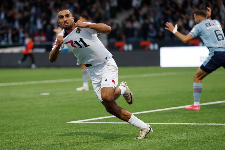 Stuntspits Youssef El Kachati genoot ondanks gelijkspel van laatste wedstrijd bij Telstar: 'Je wordt hier gewaardeerd'