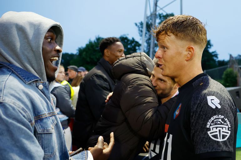 Ronald Koeman Jr weet wel raad met Telstar-held Youssef El Kachati: 'Tegen mij heeft hij wel wat meer moeite'