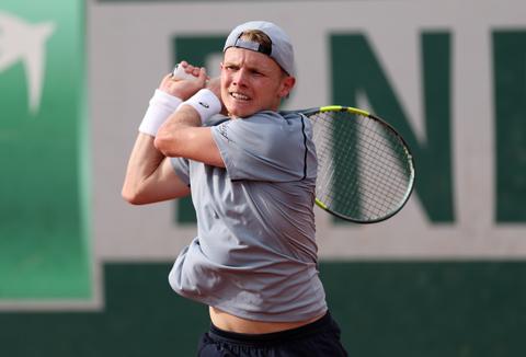 Programma & uitslagen Roland Garros | Jesper de Jong houdt Nederlandse eer hoog door enorme sensatie