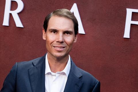 Tennisicoon Rafael Nadal openhartig over kus met wereldberoemde zangeres: 'Ik vroeg om een fles tequila'