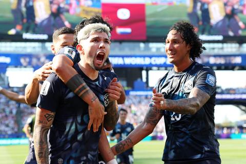 Live WK voetbal | Duitsland in de problemen, Paraguay op slag van rust verrassend op voorsprong