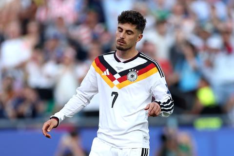 Enorme sensatie op WK voetbal: Duitsland sneuvelt na knotsgekke ontknoping tegen Paraguay