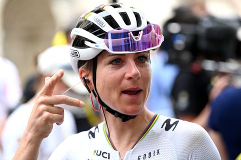 Ex-toprenster Annemiek van Vleuten openhartig over groot verlies: 'Dat had hij niet anders gewild'