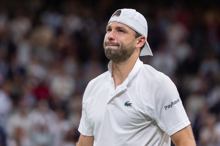 Toptennisser krijgt volgende klap te verduren na dramatisch moment op Wimbledon tegen Jannik Sinner