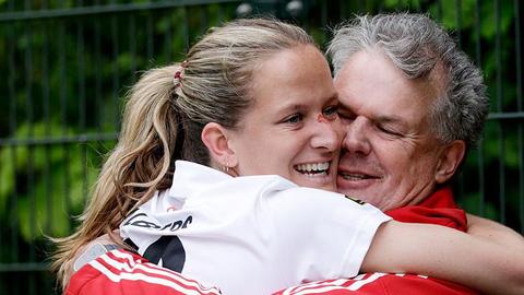 Tophockeyster Felice Albers (26) denkt aan opvallende carrièreswitch bij bekende vader Guido: 'Dat heb ik hem beloofd'