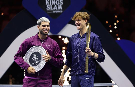 Toptennissers Carlos Alcaraz en Jannik Sinner keren na US Open terug op veelbesproken toernooi met bizar prijzengeld