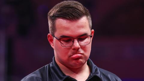 Nederlandse topdarter Gian van Veen (24) stort in en komt nét tekort voor prachtige mijlpaal