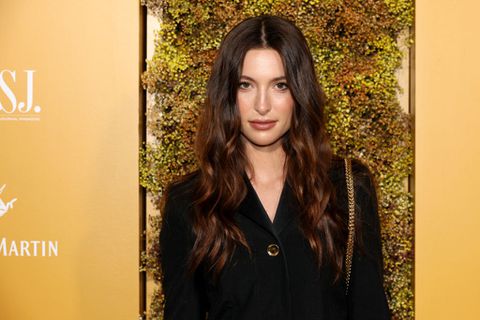 Dochter (27) van overleden Apple-icoon maakt grote indruk als model en topsporter