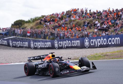 Pijnlijke eerste training voor Max Verstappen in Zandvoort: Nederlander eindigt in de grindbak