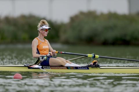 Olympisch roeikampioene Karolien Florijn zet belangrijke stap richting nieuwe WK-titel