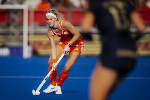 Yibbi Jansen deelt geen handtekeningen uit aan jonge fans tijdens WK hockey: 'Voelt wel vervelend'