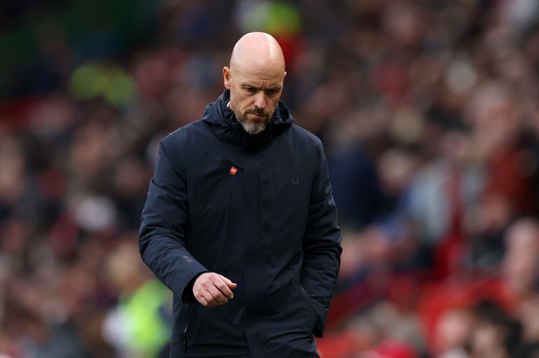 Erik ten Hag volgens Spurs-fans 'morgen ontslagen' na dramatische thuiswedstrijd Manchester United