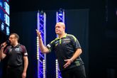Het lijkt erop dat Michael van Gerwen binnen afzienbare tijd zijn positie in de top drie van de wereld kwijt is. ©PDC
