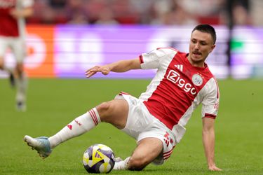 Ajax-speler Steven Berghuis doet opvallende uitspraken over eigen club: 'Dat heeft consequenties'