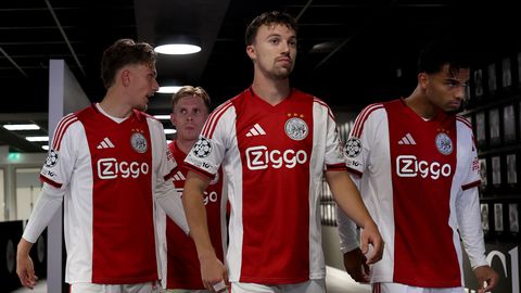 TV-gids: op deze zender kijk je live naar Olympique Marseille - Ajax in de Champions League