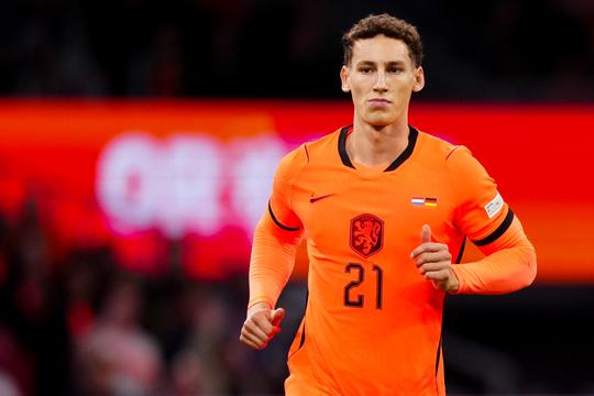 'Atletische' Ruben van Bommel (22) maakt indruk bij Oranje: 'Dan is een transfer van 100 miljoen mogelijk'